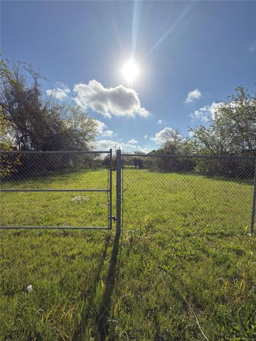 0 Cullen, Houston, TX 77021