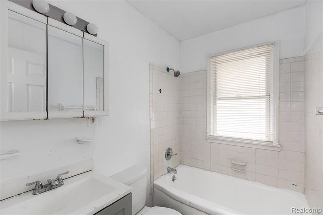 26011 Dartmouth Street, Inkster, MI 48141