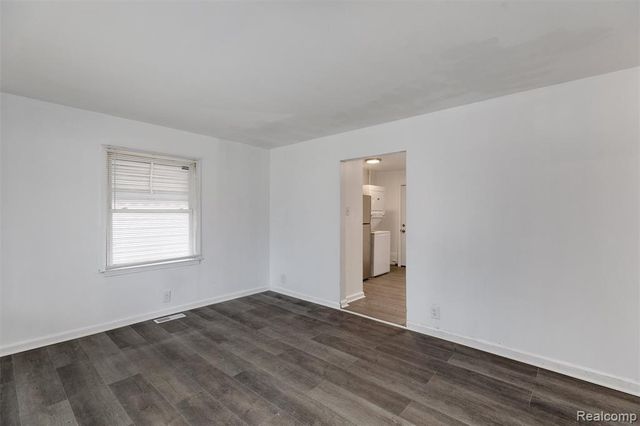 26011 Dartmouth Street, Inkster, MI 48141