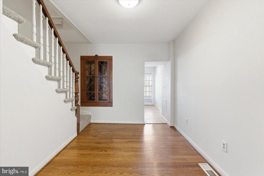 Image 9 of property listing at 1518 S HANOVER ST, Baltimore, MD 21230