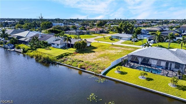 107 SW 21st ST, Cape Coral, FL 33991