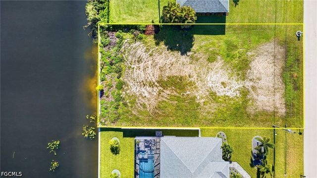 107 SW 21st ST, Cape Coral, FL 33991