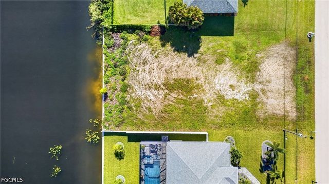 107 SW 21st ST, Cape Coral, FL 33991