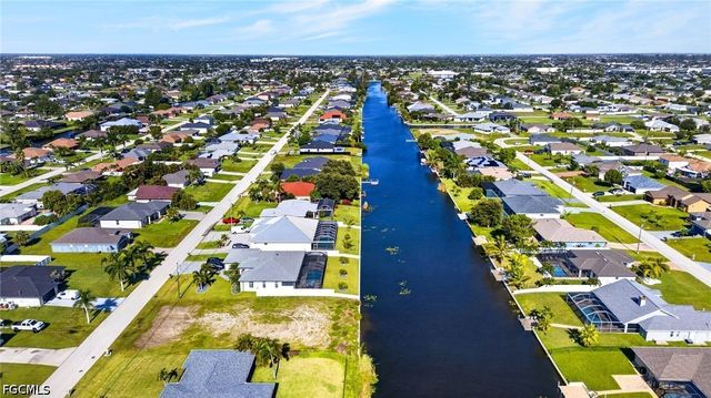 107 SW 21st ST, Cape Coral, FL 33991