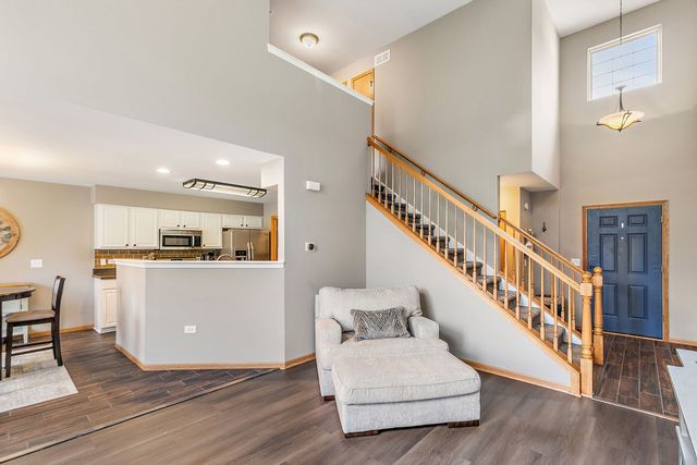 22 Rolling Oaks Road C, Sugar Grove, IL 60554