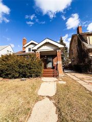 14600 Strathmoor Street, Detroit, MI 48227