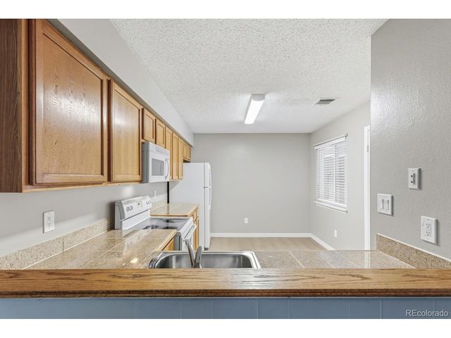 2380 E Geddes Ave B, Centennial, CO 80122