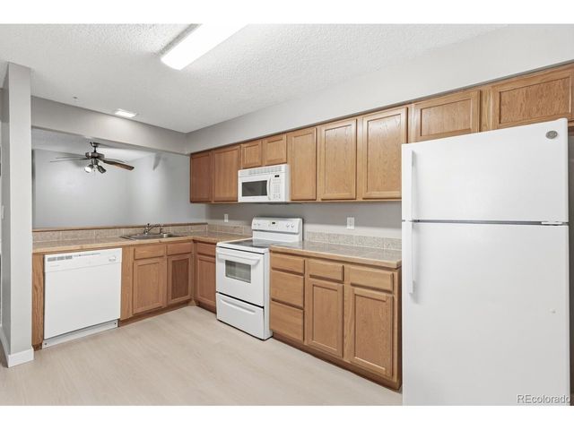2380 E Geddes Ave B, Centennial, CO 80122