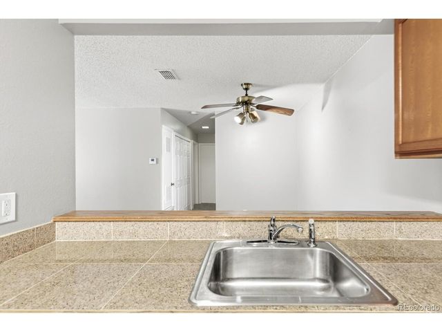 2380 E Geddes Ave B, Centennial, CO 80122