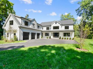 72 Old Kings Highway South, Darien, CT 06820
