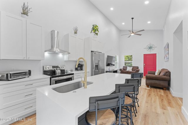 824 S RODRIQUEZ Street, St. Augustine, FL 32084