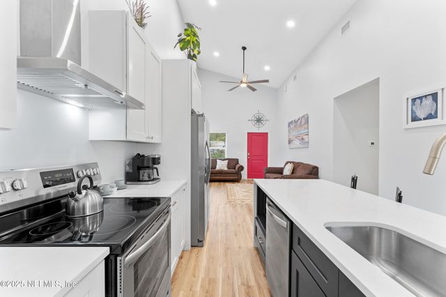 824 S RODRIQUEZ Street, St. Augustine, FL 32084