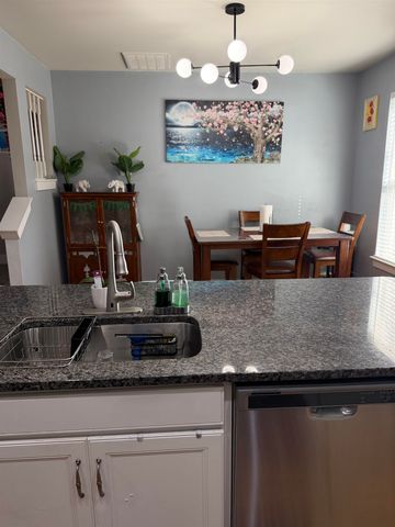 202 Keaton Court, Spartanburg, SC 29301