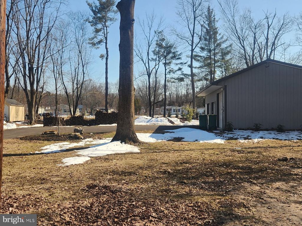 325 N SHADY RETREAT RD, Doylestown, PA 18901