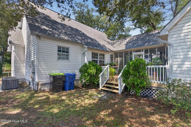 418 Sellers Street, Oak Island, NC 28465