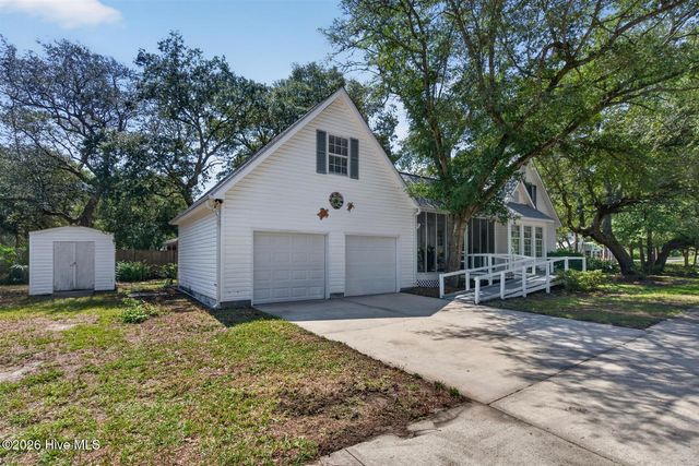 418 Sellers Street, Oak Island, NC 28465