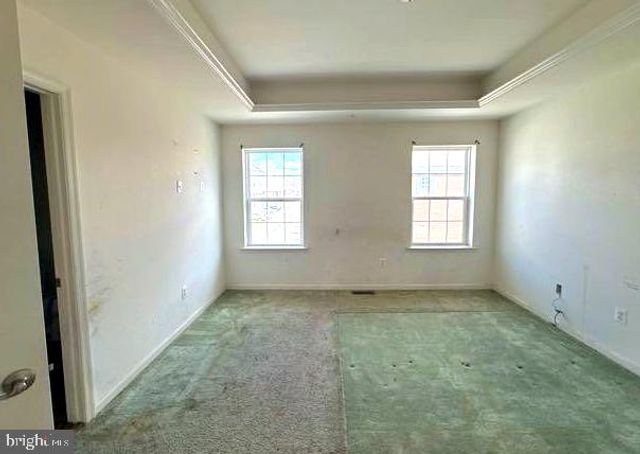 8855 DELEGGE RD, Rosedale, MD 21237
