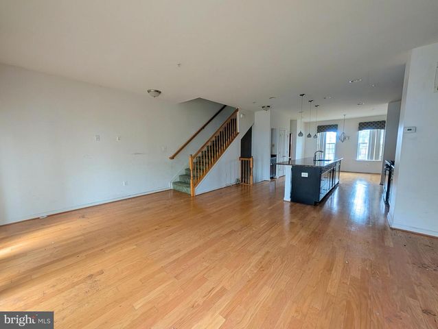 8855 DELEGGE RD, Rosedale, MD 21237