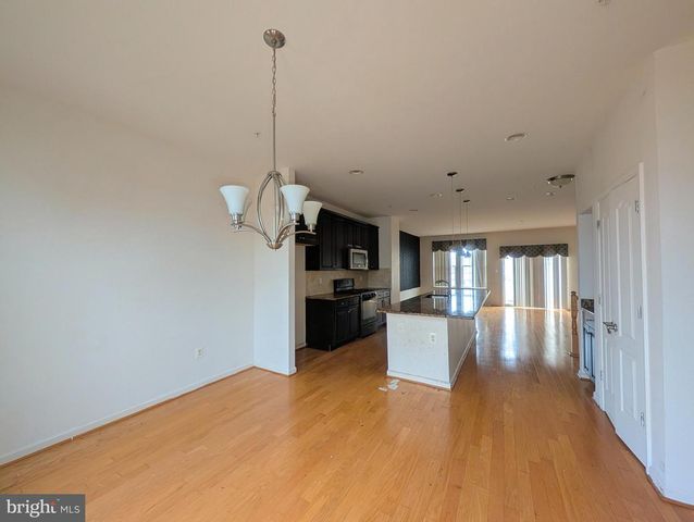 8855 DELEGGE RD, Rosedale, MD 21237