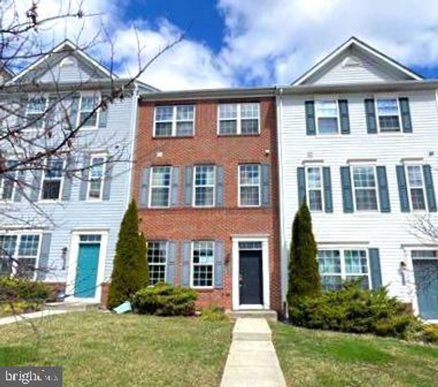 8855 DELEGGE RD, Rosedale, MD 21237