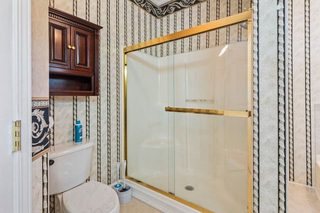 618 Wintercreeper Dr., Longs, SC 29568