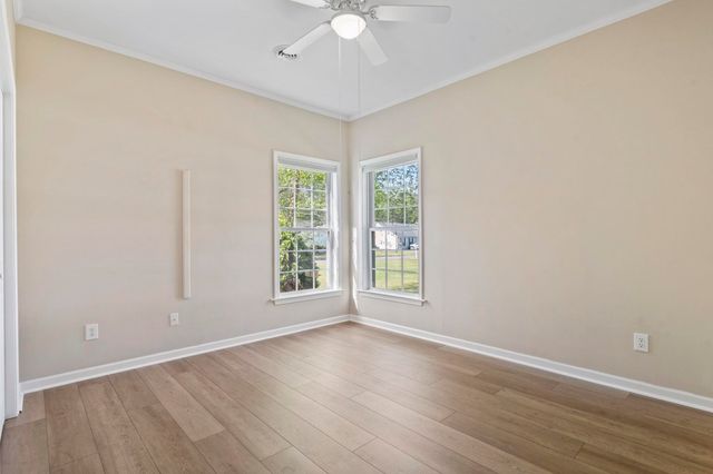 618 Wintercreeper Dr., Longs, SC 29568