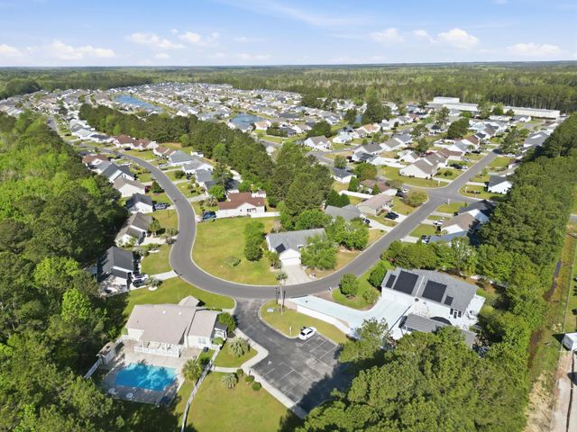 618 Wintercreeper Dr., Longs, SC 29568