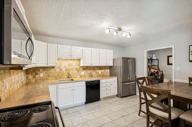 2370 Patton Hollow Rd, Watertown, TN 37184