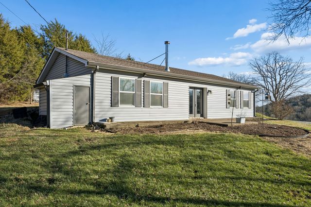 2370 Patton Hollow Rd, Watertown, TN 37184