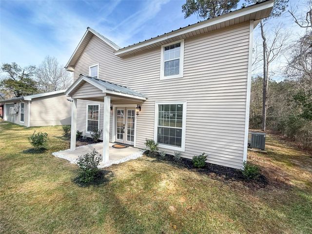 301 County Road 2734, Cleveland, TX 77327