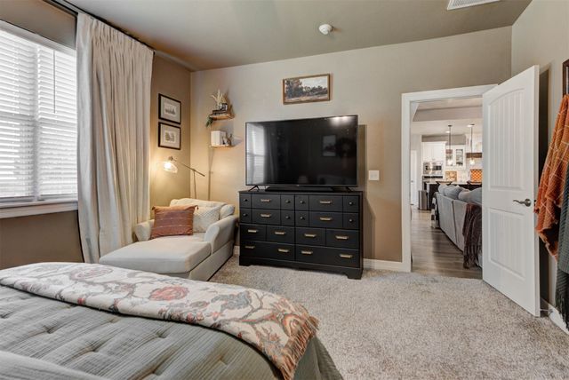 10816 Glover River Drive, Yukon, OK 73099