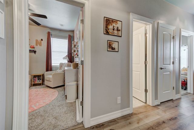 10816 Glover River Drive, Yukon, OK 73099