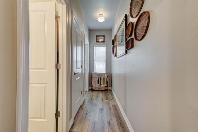 10816 Glover River Drive, Yukon, OK 73099
