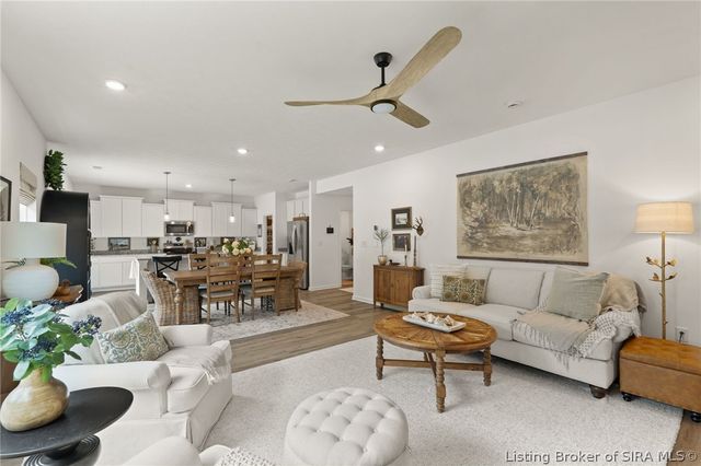 5019 Schaefer Lane, Floyds Knobs, IN 47119