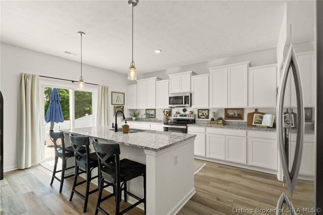 5019 Schaefer Lane, Floyds Knobs, IN 47119