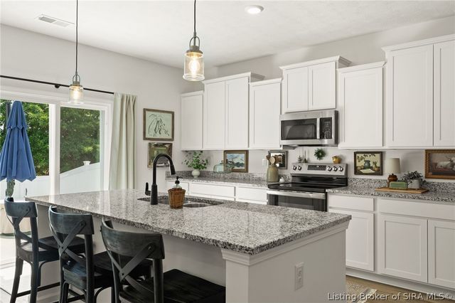 5019 Schaefer Lane, Floyds Knobs, IN 47119