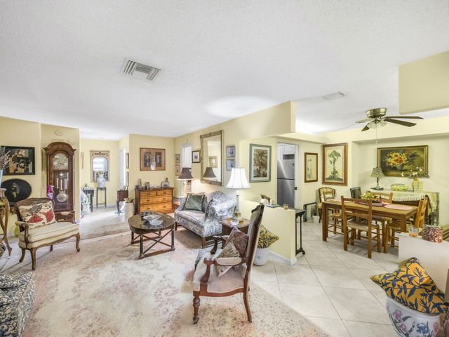 18390 SE Courtview Circle, Jupiter, FL 33469