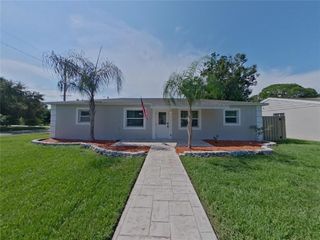 4102 W BAY AVENUE, Tampa, FL 33616