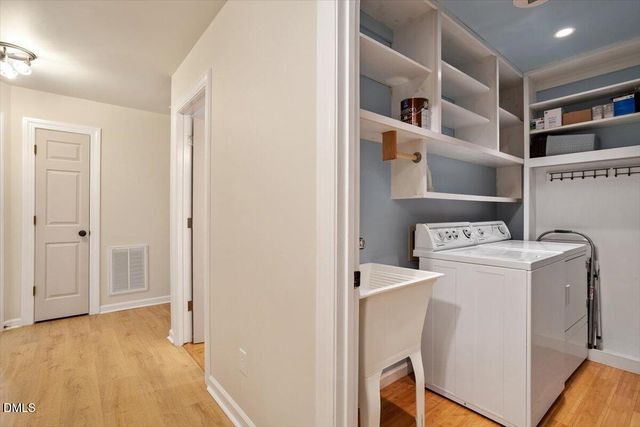 201 Wild Oak Lane, Carrboro, NC 27510