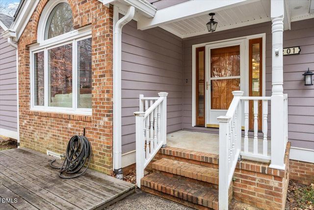 201 Wild Oak Lane, Carrboro, NC 27510