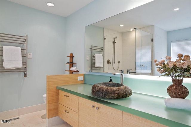 201 Wild Oak Lane, Carrboro, NC 27510