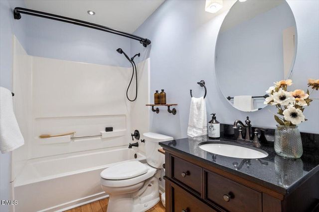 201 Wild Oak Lane, Carrboro, NC 27510