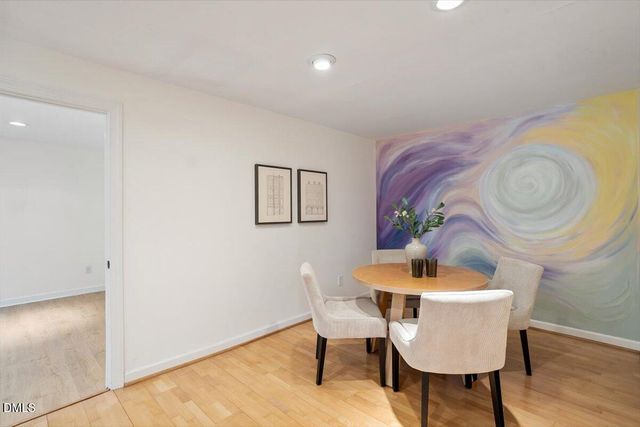 201 Wild Oak Lane, Carrboro, NC 27510