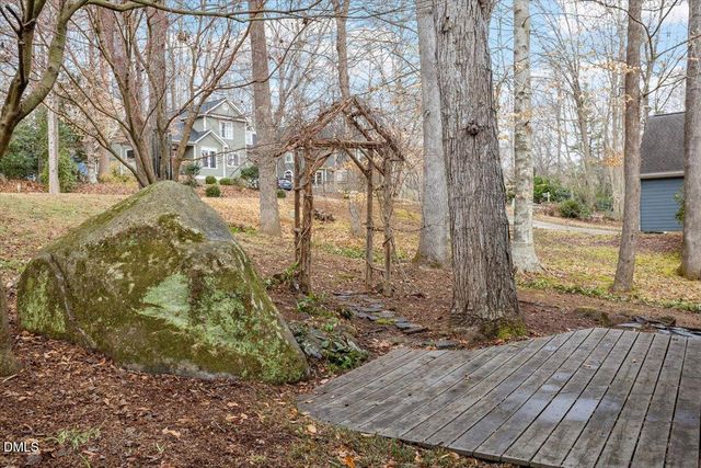 201 Wild Oak Lane, Carrboro, NC 27510