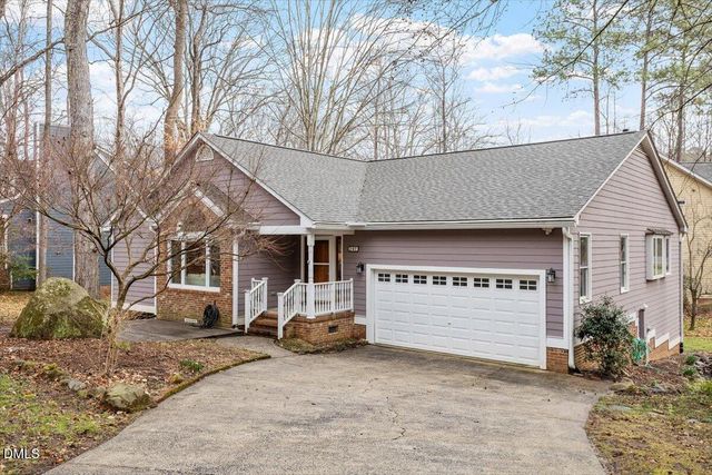 201 Wild Oak Lane, Carrboro, NC 27510