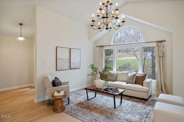 201 Wild Oak Lane, Carrboro, NC 27510