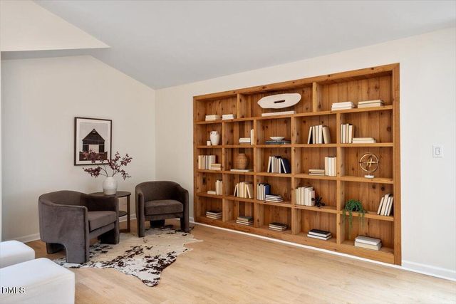 201 Wild Oak Lane, Carrboro, NC 27510