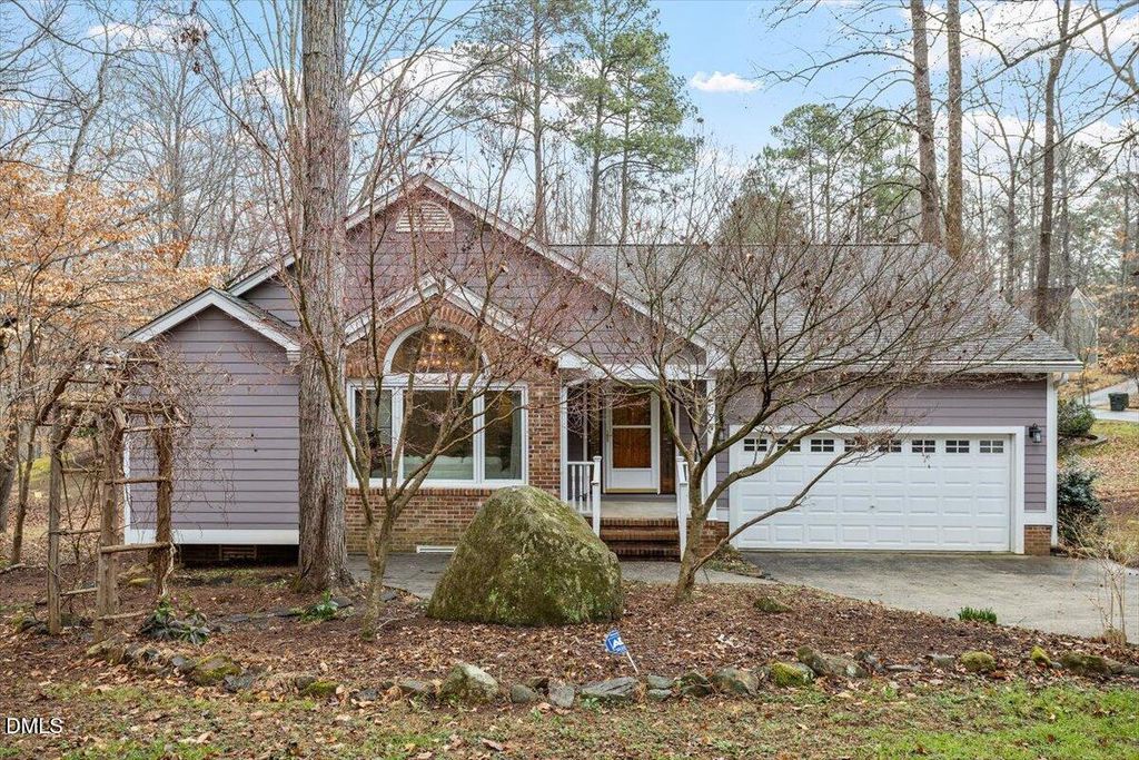 201 Wild Oak Lane, Carrboro, NC 27510