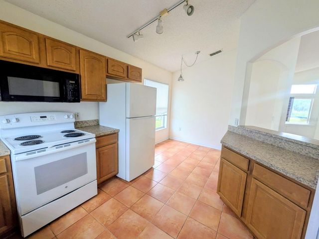 334 LADY DIANA DRIVE, Davenport, FL 33837