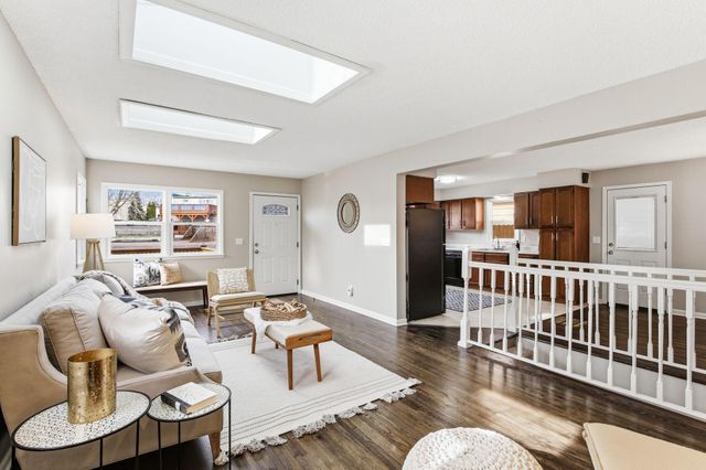 522 Summit Street NE, Columbia Heights, MN 55421